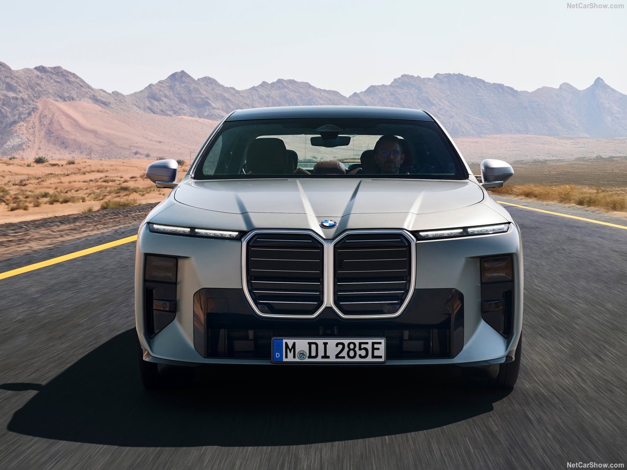 BMW-i7-2027-1280-f9756939f26f997dd87d21dd41d3c482df