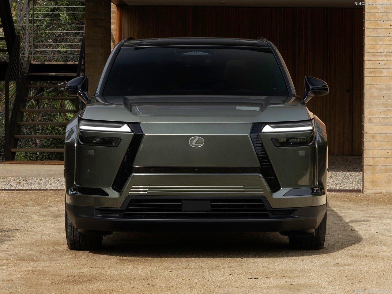 Lexus-TZ-2027-1280-e162b24d189ec1c831c74916e24cc960d0